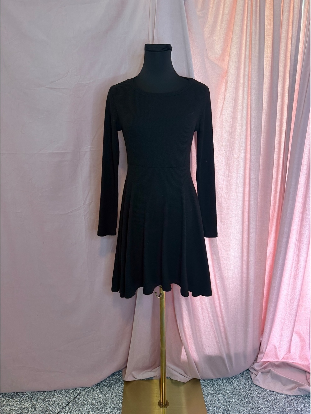 Lulus Black Long Sleeve Fit and Flare Dress Size M